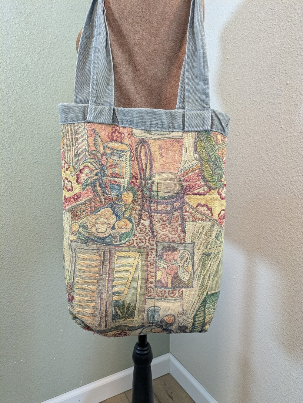Tapestry Pattern Tote Bag in Pastel Multicolor